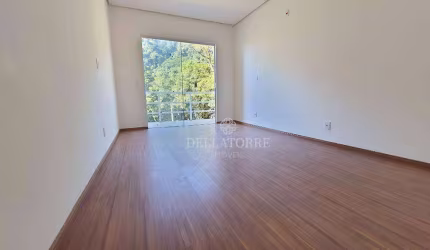 Casa com 4 dormitórios à venda, 219 m² por R$ 850.000,00 - Granja Guarani - Teresópolis/RJ