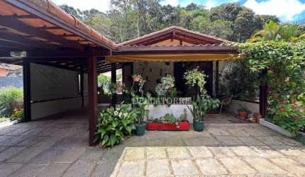 Casa à venda, 211 m² por R$ 980.000,00 - Albuquerque - Teresópolis/RJ