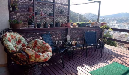 Casa com 2 dormitórios à venda, 110 m² por R$ 470.000,00 - Agriões - Teresópolis/RJ