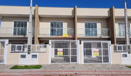 Sobrado Geminado à 100m da Praia