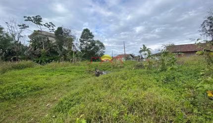 Amplo Terreno com Área Total de 2.345 Metros