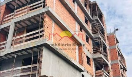Apartamento com 03 Quartos e Piscina