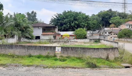 Terreno de Esquina com Área Total de 350 m²