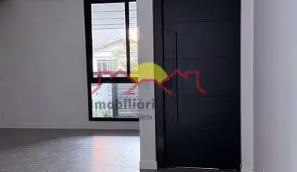 Sobrado Geminado Alto Padrão no Anita Garibaldi