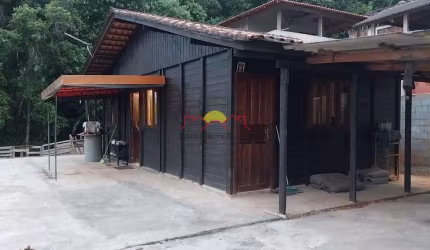 Casa com 02 Quartos na Zona Sul