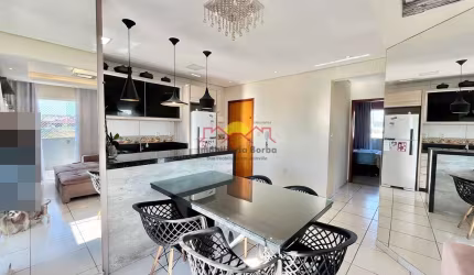 Amplo Apartamento Semi Mobiliado com 03 Quartos