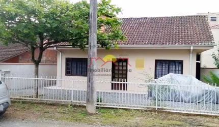 Casa Semi Mobiliada com 04 Quartos na Zona Sul