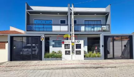 Sobrado Geminado Semi Mobiliado com 03 Quartos