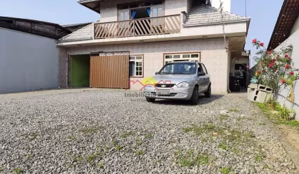 Sobrado Comercial e Residencial com 04 Quartos