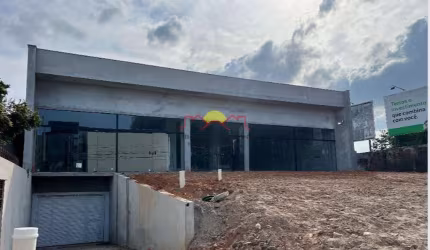 SALA COMERCIAL COM 400M² NO BAIRRO GLORIA