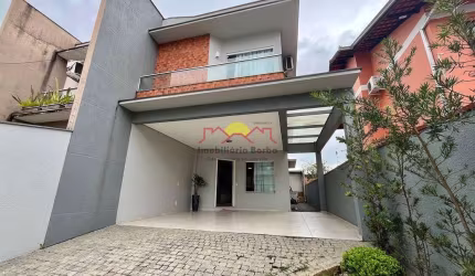 Sobrado Geminado Mobiliado com 03 Vagas de Garagem