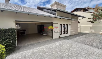 Casa Averbada Alto Padrão Semi Mobiliada