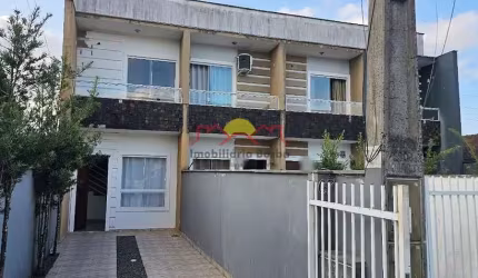 Sobrado Geminado com 02 Quartos no Boehmerwald