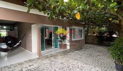 Casa Averbada com Suíte em Barra Velha