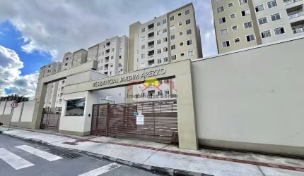 Apartamento com 02 Dormitórios e Sacada