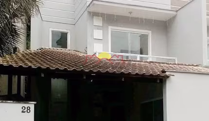 Sobrado Geminado com 02 Quartos e Sacada