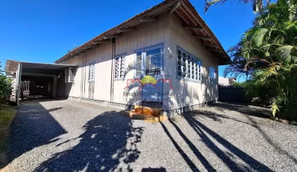 Casa para Venda ou Troca com 04 dormitórios