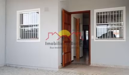 Casa Geminada a 750m do Mar