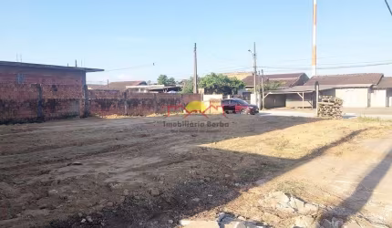 Terreno de Esquina com Área Total de 352 m²