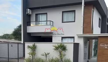 Casa Averbada em Condomínio Fechado