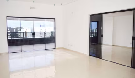 Cobertura no Corredor Vera Arruda com 3 suítes sendo 1 master + DCE - 178m²