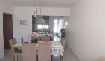 Casa em Condomínio Fechado com 2 domitórios em Marechal Deodoro - 90m²
