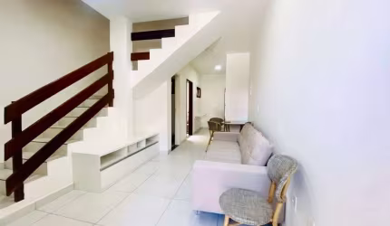 Casa duplex com 2quartos, sendo localizado em Marechal Deodoro