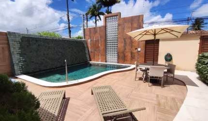 Casa Duplex com 6 dormitórios sendo2 suítes reversível + DCE e Piscina no Bairro de Jardim Petrópolis - 408m²