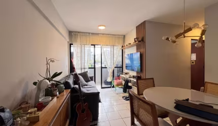 Apartamento com 3 dormitórios sendo 1 suíte na Jatiúca - 71m²