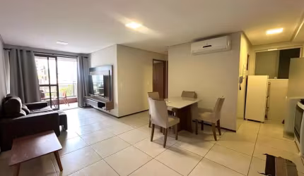 Apartamento com 2 dormitórios sendo 1 suíte na  Jatiúca - 62m²