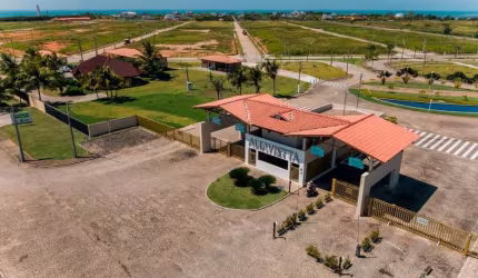 Terreno com 450m² na Barra de São Miguel em Condomínio Fechado