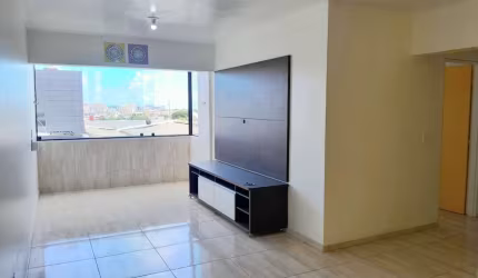 Apartamento com 3 quartos sendo 1 suíte na Jatiúca - 80m²