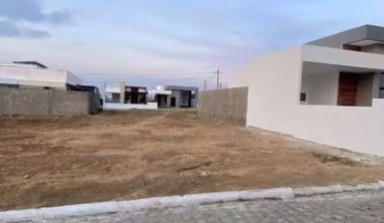 Terreno em Condomínio Fechado em Marechal Deodoro - 200m²