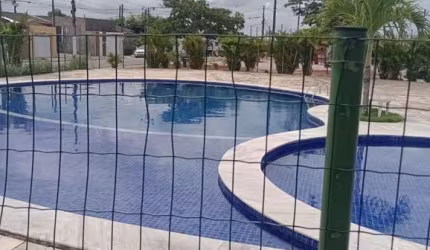 Casa com 2 quatos em condomínio fechado , em Cidade Universitária