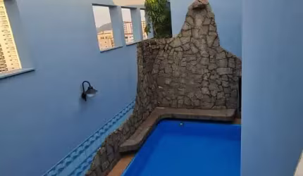 Apartamento Duplex com Solarium, piscina e churrasqueira privativa, Ponta Praia.