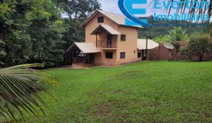 Excelente Chácara medindo 31.500 m²-  apenas 16,5 km de Uberlândia, BR 365 sentido Romaria, sendo 10 km asfalto e 6,5 km terra - trajeto cascalhado !