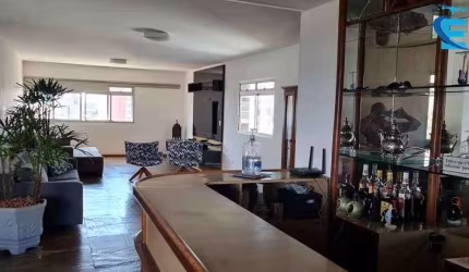 Excelente Apto alto padrão, 4 quartos no Bairro Fundinho;