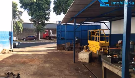 Excelente Galpão com 190m² de área construída e terreno de 260m² no Bairro Tibery;