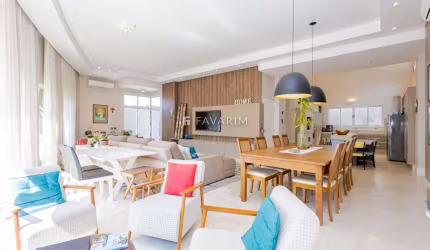 Casa em condomínio fechado com 4 quartos à venda na Rua Eduardo Sprada, Campo Comprido, Curitiba, 331 m2 por R$ 3.290.000