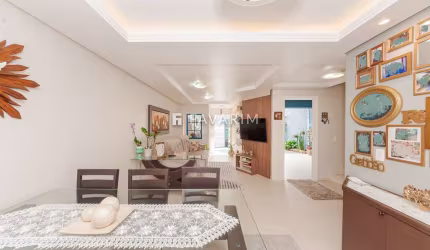 Casa com 4 quartos à venda na Rua Leonor Castellano, Pilarzinho, Curitiba, 178 m2 por R$ 890.000