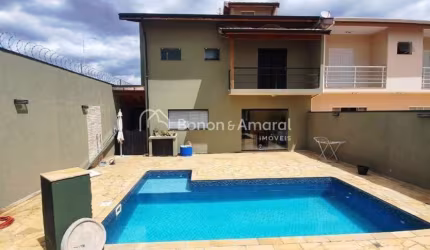 Sobrado à venda em condomínio em Paulínia, Campos do Conde, 3 suites,closet,5 banheiros,lavabo, living 2 ambientes,piscina, edícula, área gourmet com fogão e forno à lenha, lazer no condomínio.