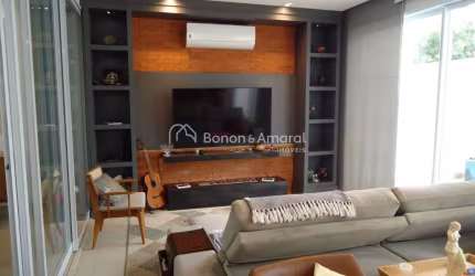 Casa para venda em condomínio, sobrado,totalmente mobiliado,localizada na melhor região de Paulínia, equipada com eletrodomésticos,lavabo,despensa,piscina,lazer no condomínio.Oportunidade!