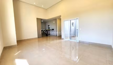 Casa térrea no condomínio no Condomínio Royal Garden, de 3 suítes à venda, Parque Brasil 500 - Paulínia/SP