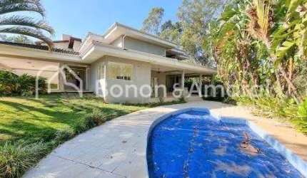 Casa de Condomínio com 420m² e 4 quartos