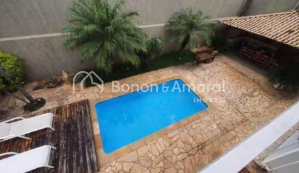 Casa à venda em Condomínio fechado, próximo ao Shopping Iguatemi Campinas, com 4 Quartos, área gourmet e piscina