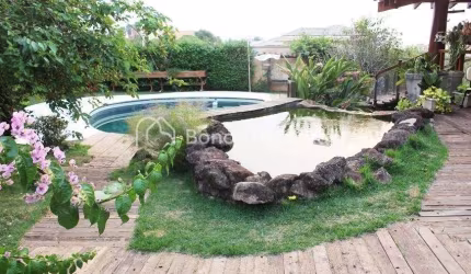 Casa em condomínio com 1000 m² e 7 quartos