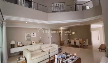 Casa de condomínio com 820m² e 4 quartos