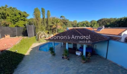 Casa com 338 m² e 4 quartos
