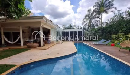 Casa com 4 Quartos e 5 banheiros à Venda, 308 m²