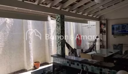 Casa de Condomínio com 3 Quartos e 4 banheiros à Venda, 170 m² por R$ 1011.000